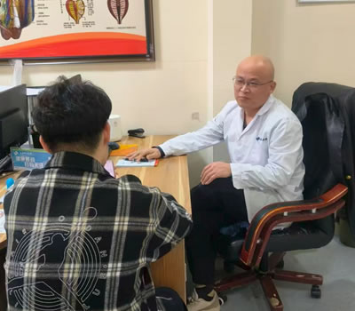 男科医师高朋磊：守护男性健康，专业男科诊疗